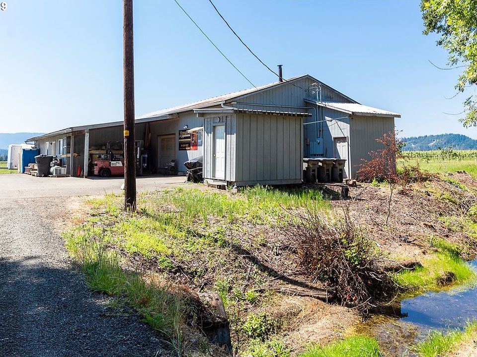 1st image of 223 Cedrus Ln