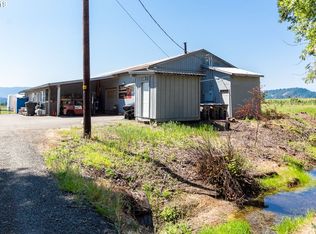 223 Cedrus Ln, Roseburg, OR 97471