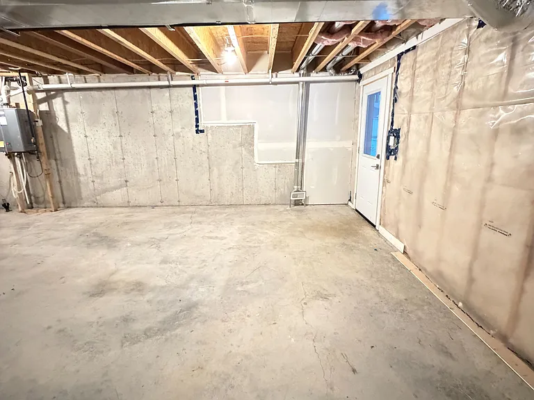 160 Stanley St #4 — Photo 20