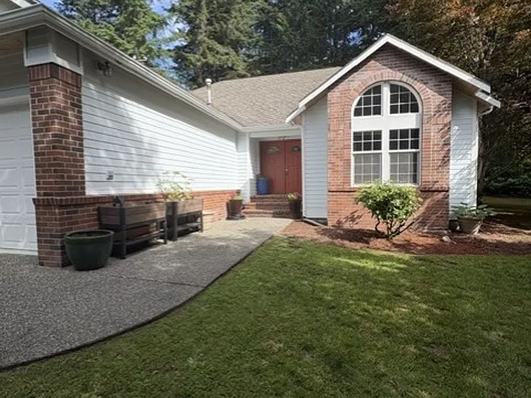 4007 74th Avenue Ct NW — Photo 3