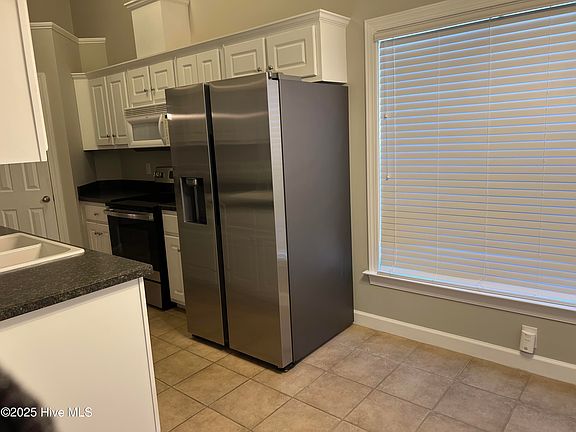 3rd image of 1512 Thayer Drive