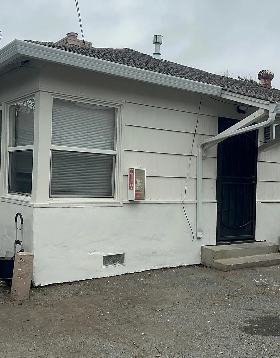 Studio, 2626 sqft, $2,000 — Photo 2