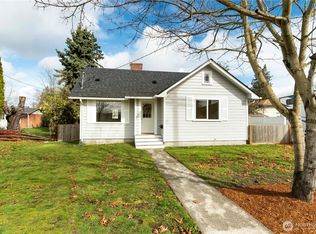 319 4th Ave SE, Puyallup, WA 98372