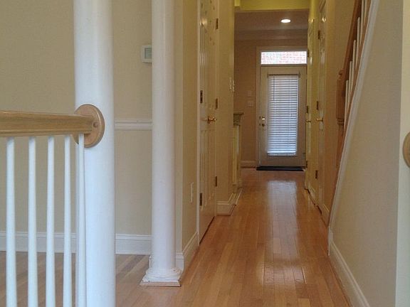 5th image of 2623 Fairfax Dr