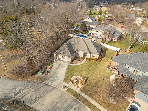 3rd image of 4502 Fairhope Dr