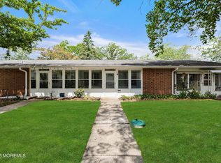 102 Edinburgh Ln #E, Lakewood, NJ 08701