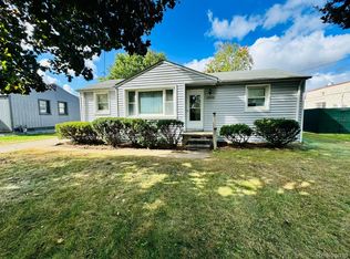 20515 Milburn St, Livonia, MI 48152