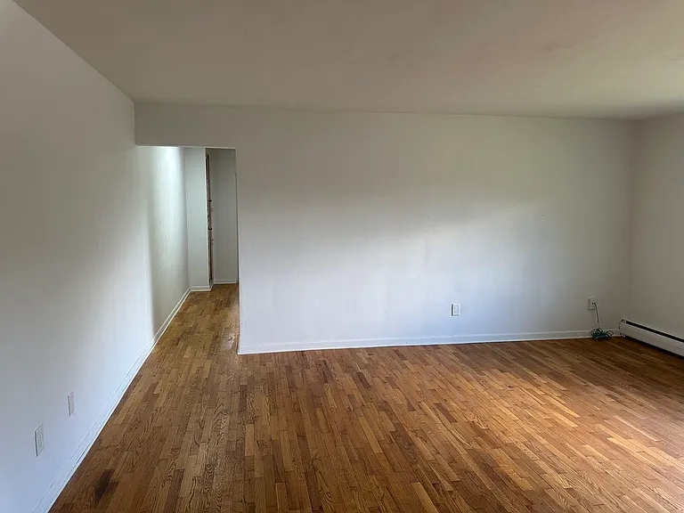 730 Edgemont Blvd #7 — Photo 3