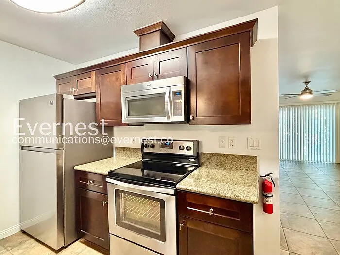 2344 Hosp Way — Photo 4
