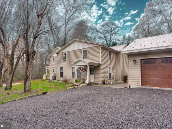 3065 Buchanan Valley Rd, Orrtanna, PA 17353