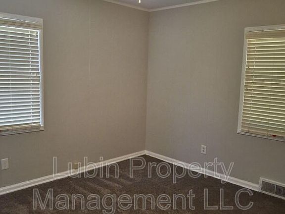 3rd image of 5418 Brantford Ave