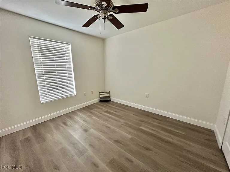 3627 Pine Oak Cir #102 — Photo 33
