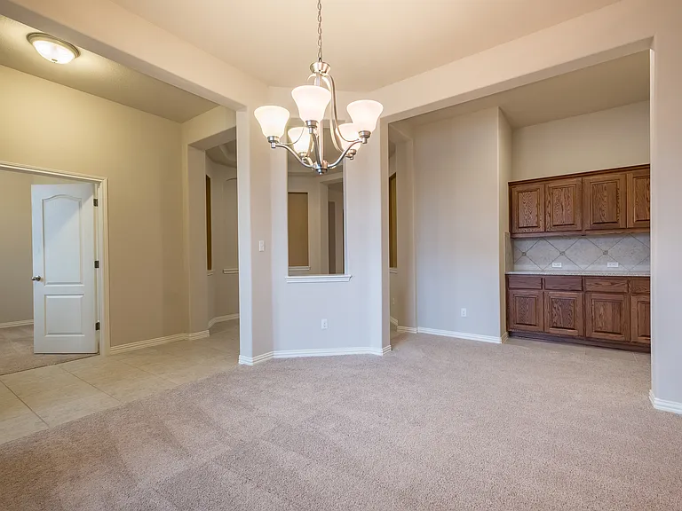 165 Lady Bird Ln — Photo 5