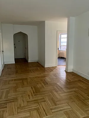 Sold by Esther Flynn Real Estate | media 16