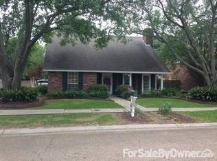 707 W Bonaire Dr, Lafayette, LA 70506