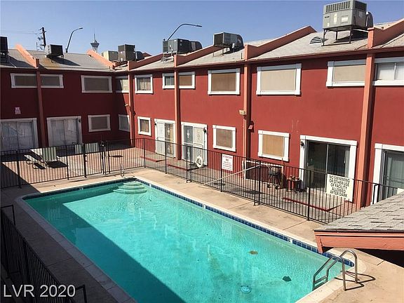 3rd image of 521 Maryland Pkwy #21