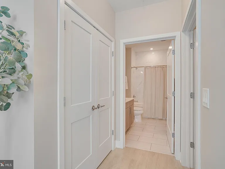 145 Riverhaven Dr #352 — Photo 9