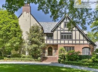 5750 Oakwood Rd, Mission Hills, KS 66208