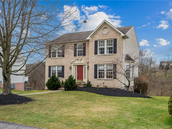 7074 Highland Creek Dr, Bridgeville, PA 15017