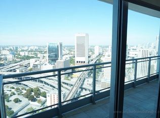 90 SW 3rd St APT 3505, Miami, FL 33130