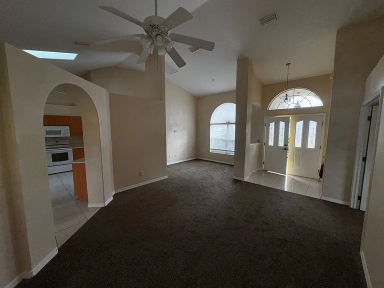 10330 SW 54th Ct — Photo 3