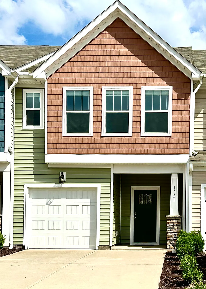 Front - 1021 Millison Pl