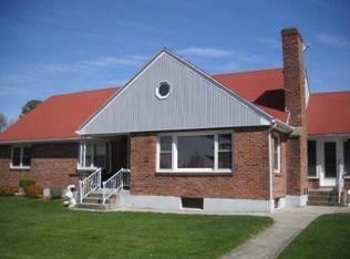 99 Dayton St, Springfield, MA 01118