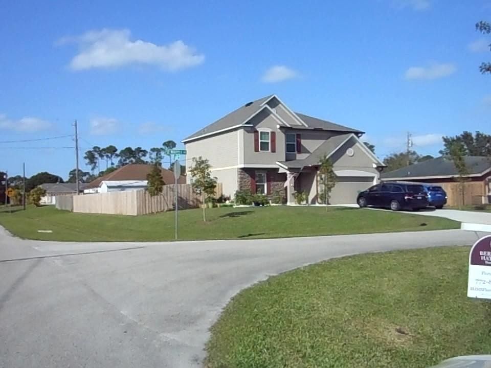2nd image of 1898 SW Whipple Ave