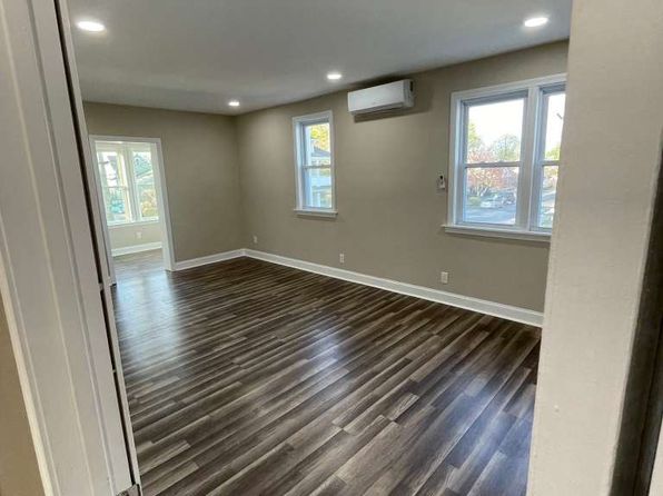 95 Hawthorne Ave #2