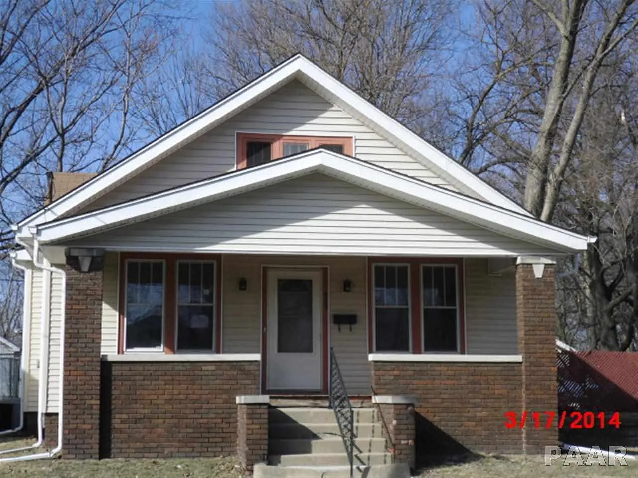 609 W Hanssler Pl photo 1