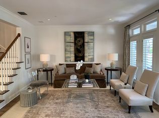 1032 Royal Pass Rd, Tampa, FL 33602