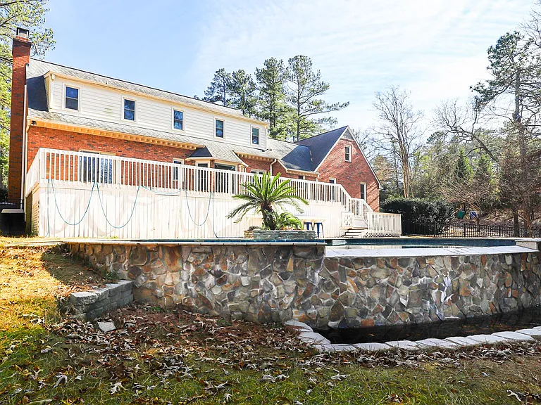 809 Houndslake Dr — Photo 51
