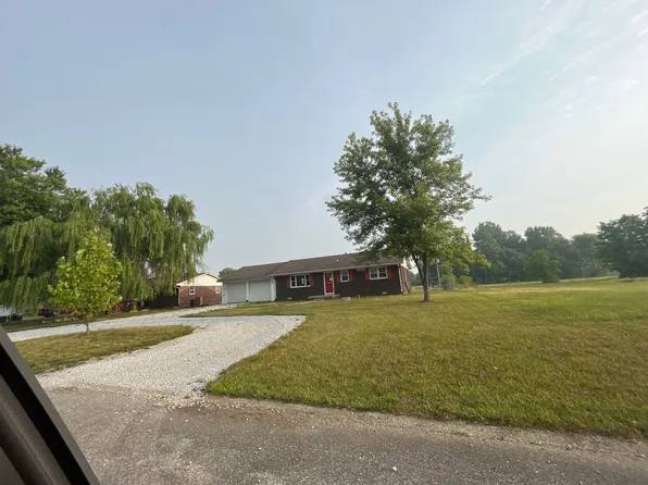 820 W 1085 N, Fountaintown, IN 46130