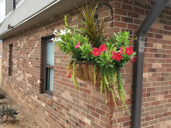 304 Carter St, Madison, NC 27025