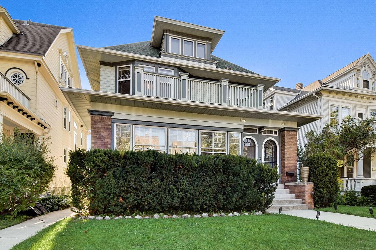2739 North Farwell AVENUE UNIT 2741, Milwaukee, WI 53211 Zillow