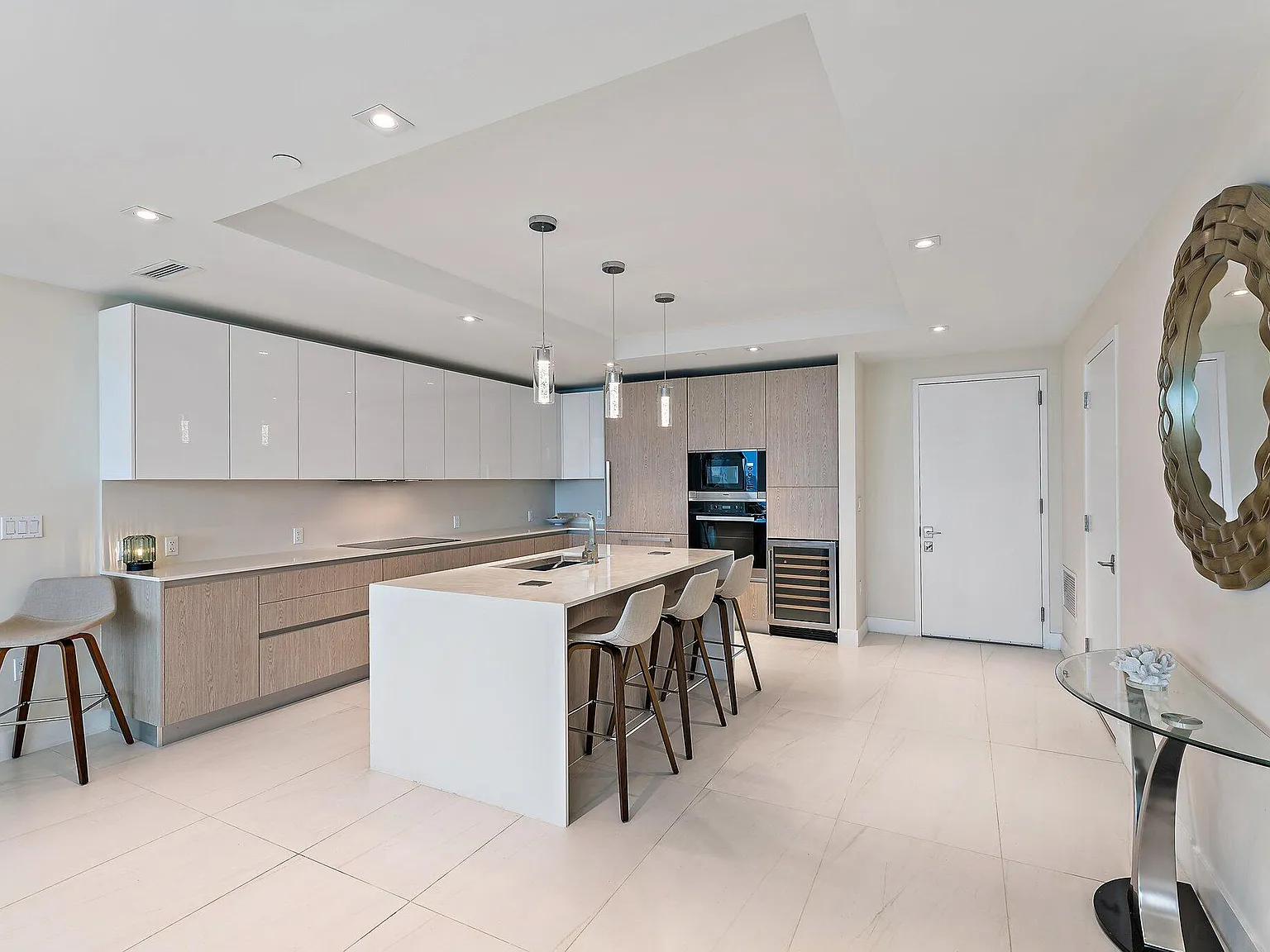2 bed, 2.0 bath, 1620 sqft, $15,000 — Photo 3