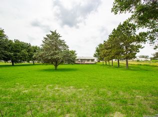 2675 Old Kelly Rd, Lockhart, TX 78644