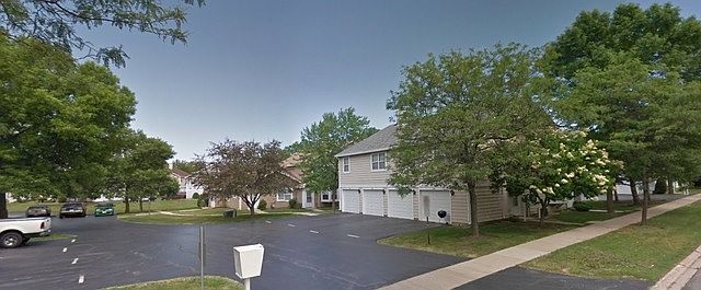 1st image of 414 N Cambridge Dr #414