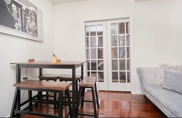 Rented by Compass | media 12