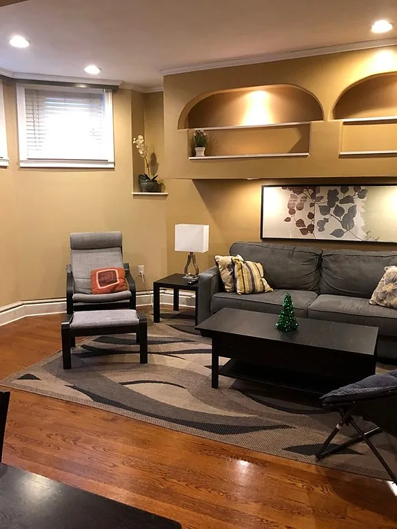 2 bed, 685 sqft, $3,500 — Photo 3