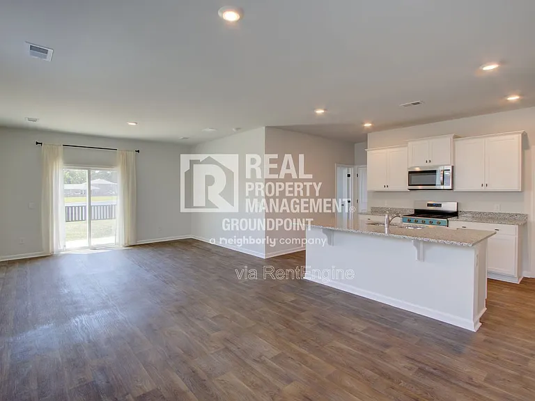 729 Long Bluff Rd — Photo 3