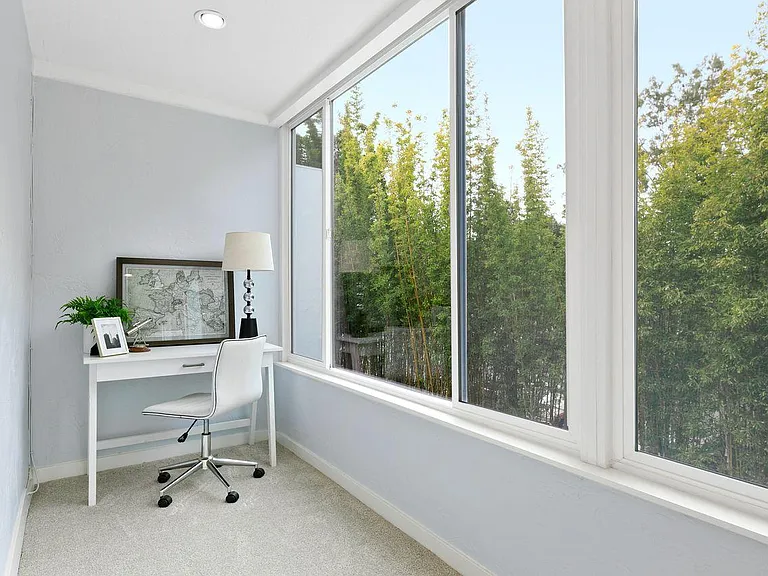 Master bedroom (bonus space)