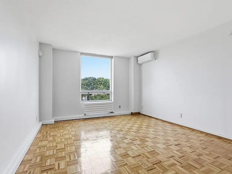 60 Babcock St — Photo 6