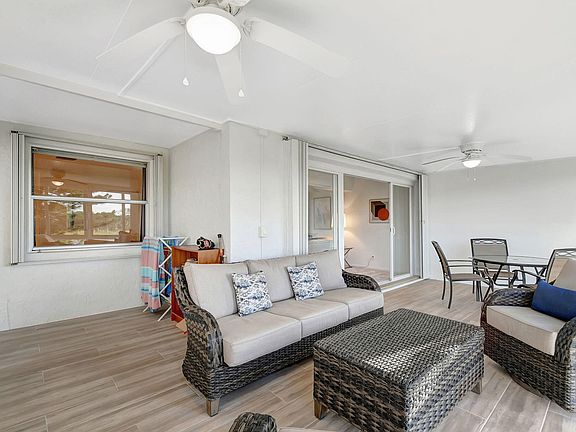 4th image of 1835 NW 18th Street #202