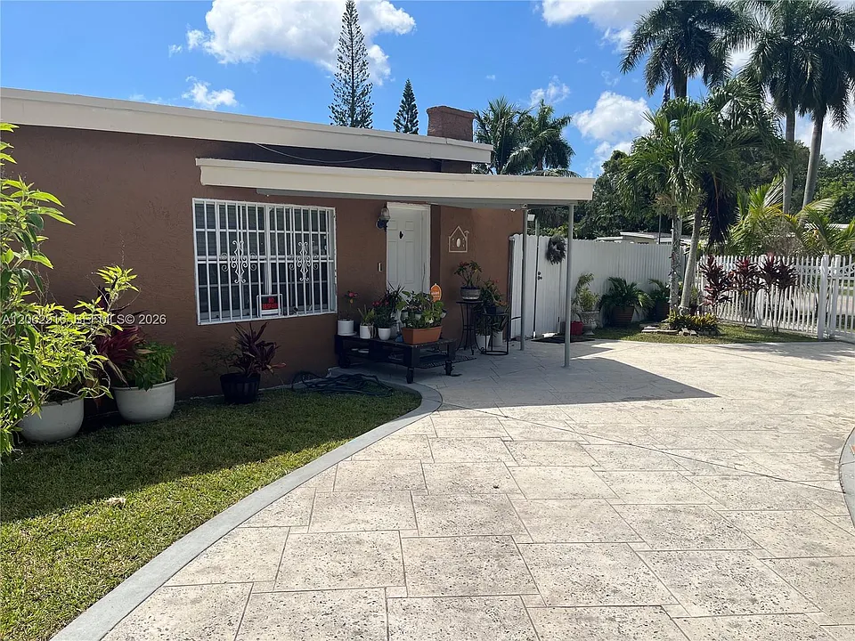 101 Miami Gardens Rd