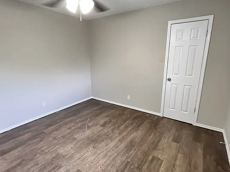 1552 Lahn Rd — Photo 6