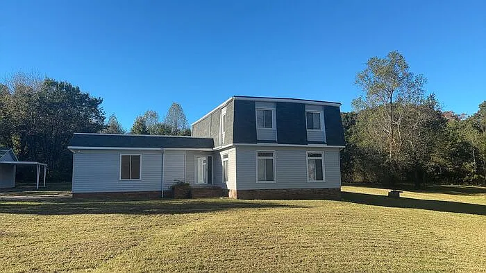 3 bed, 3.0 bath, 1867 sqft, $1,995 — Photo 1