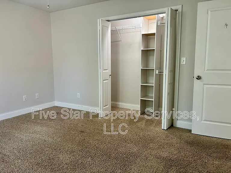1420 School House Ln — Photo 11