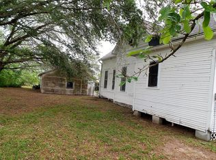 726 Lakeview Dr, Wallis, TX 77485