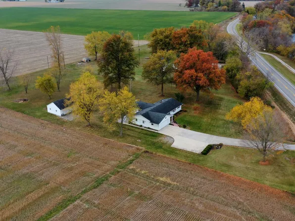 20728 Old 24, Woodburn, IN 46797